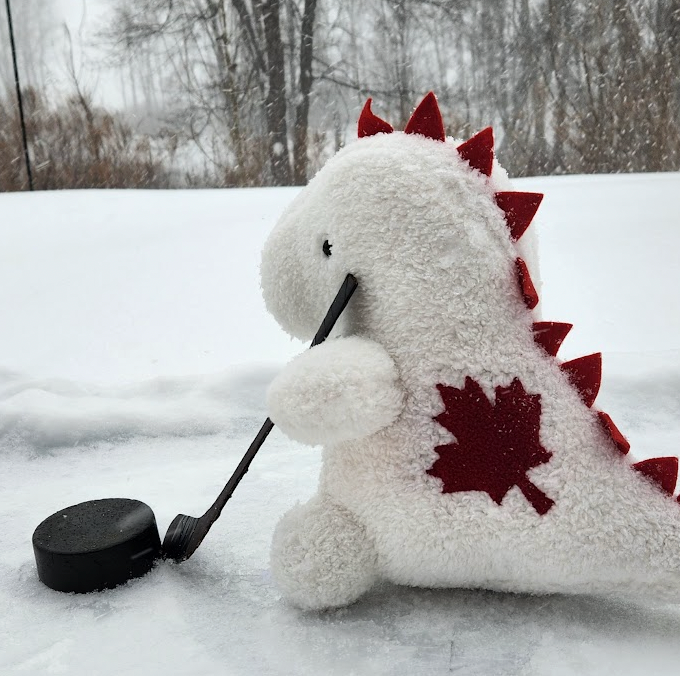 "Dinollander" TV Watching Buddy